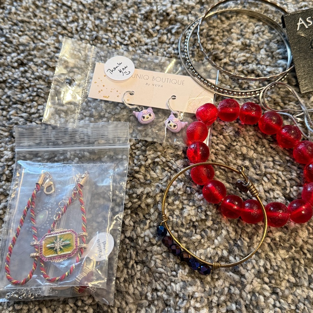 Mixed lot earring,necklaces bracelets - Picture 2 of 7